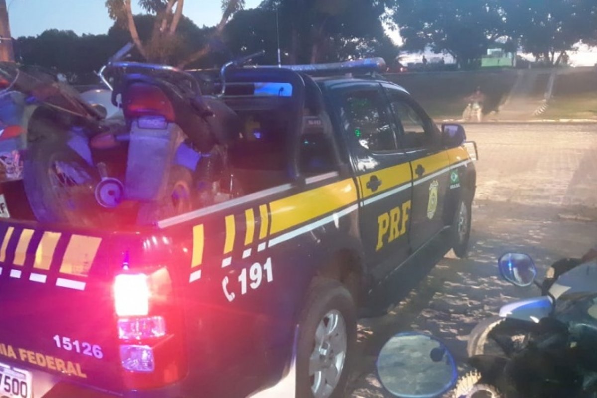 PRF apreende motocicleta adulterada e recupera CG 125