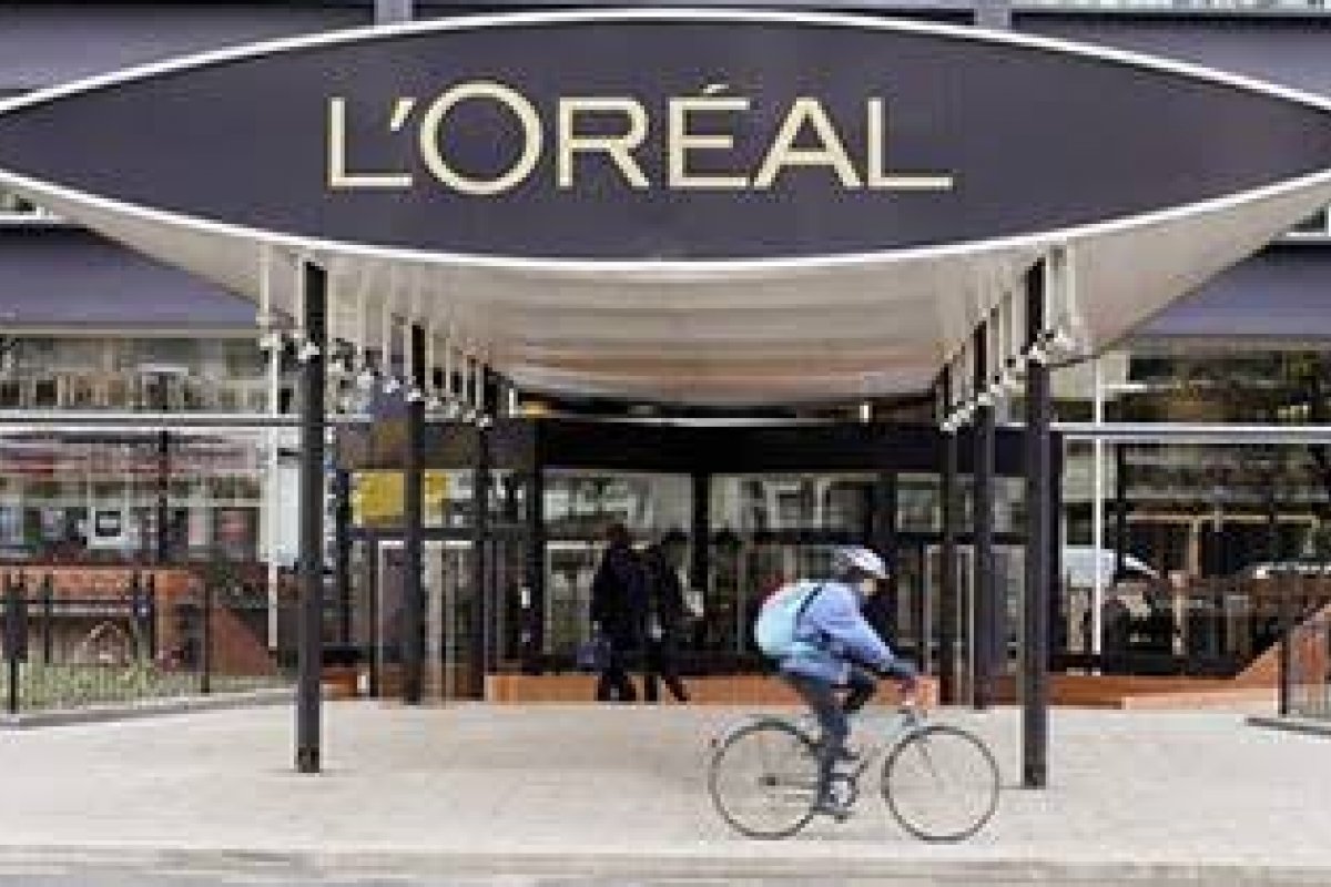 L’Oréal resolve deletar termos como ‘clareamento’ de seus produtos