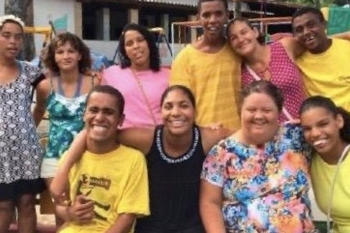 Núcleo de Decoração da Bahia promove Drive Thru Solidário