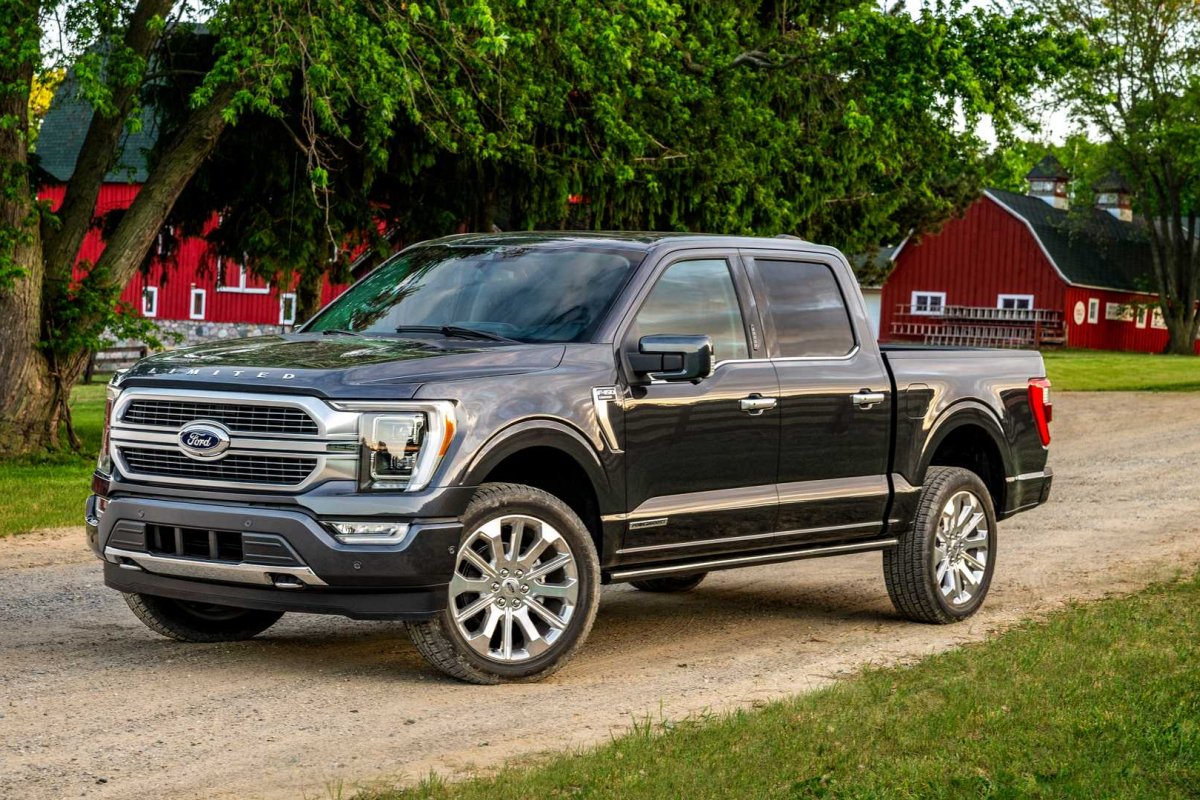Nova Ford F-150 terá tecnologia híbrida e condução semi-autônoma