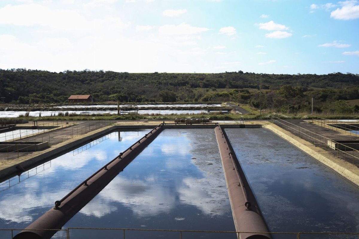 Pesquisa da Fiocruz aponta novo coronavírus em 94% do esgoto em Niterói