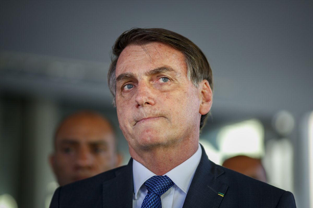 Bolsonaro aguarda ter nome de novo ministro para oficializar demissão de Decotelli