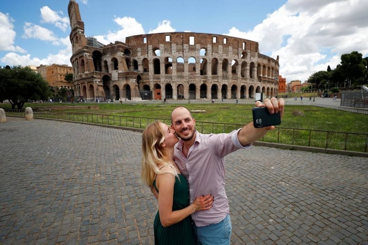Oxford afirma que ‘turismo internacional só vai voltar aos níveis pré-pandemia em 2023'