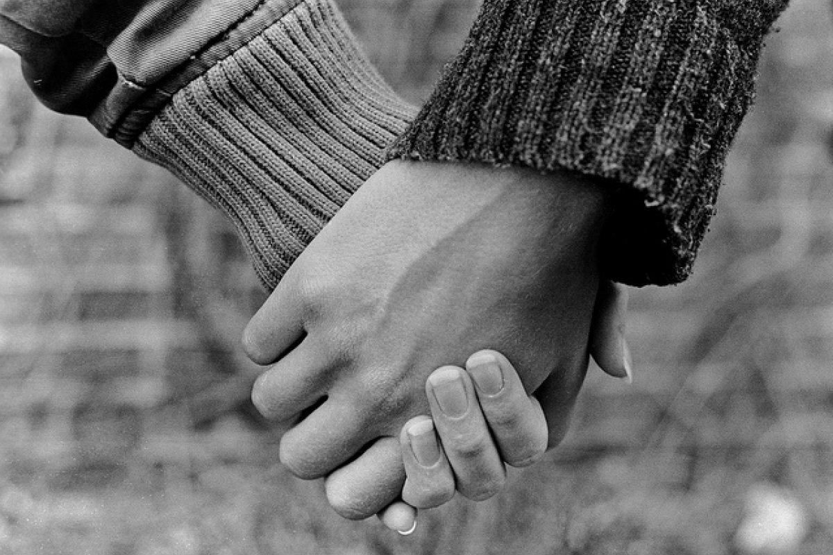 Estudo aponta que as pessoas estão fazendo menos sexo graças à Netflix, redes sociais e vídeo game