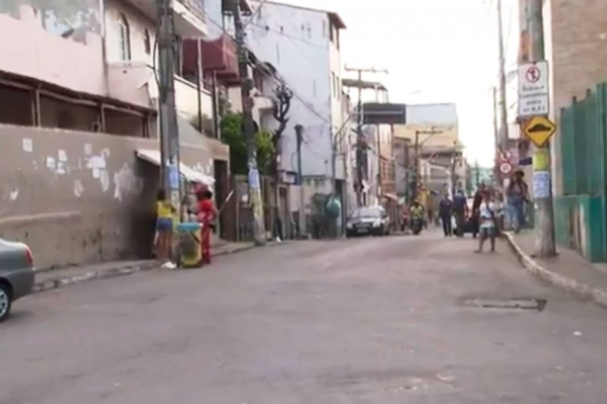 Homem é baleado em confronto com policiais da PM em Salvador