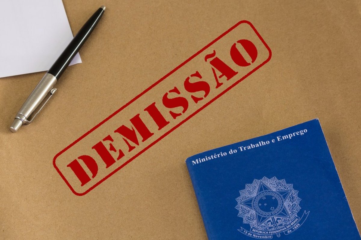 Com a pandemia, Brasil tem mais desempregados do que empregados