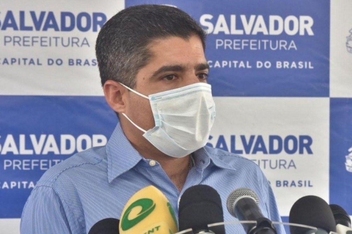 ACM Neto entrega segundo gripário na UPA de Paripe, no Subúrbio de Salvador