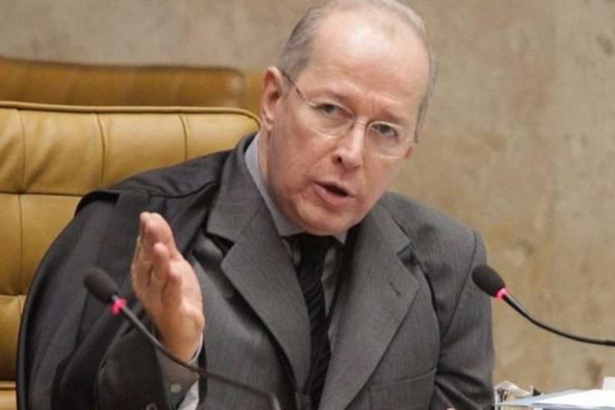 Celso de Mello envia ação para o STF que questiona segunda instância concedida a Flávio Bolsonaro