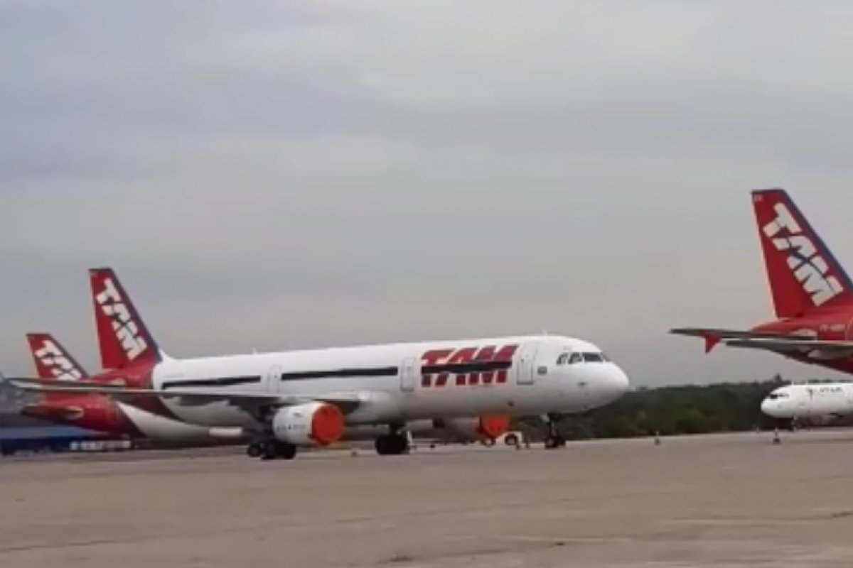 Veja vídeo: governo autoriza empresas deixarem aeronaves no pátio da Aeronáutica