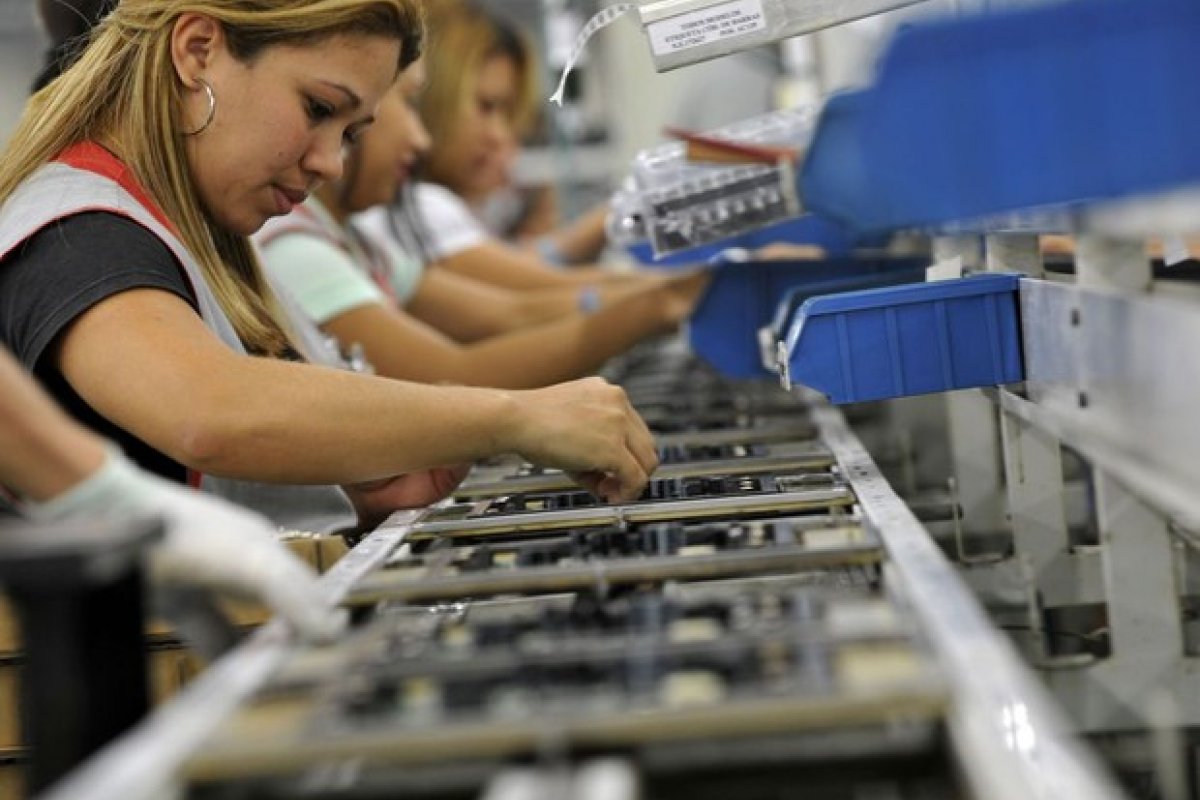 Após dois meses de queda, produção industrial aponta crescimento de 7% em maio