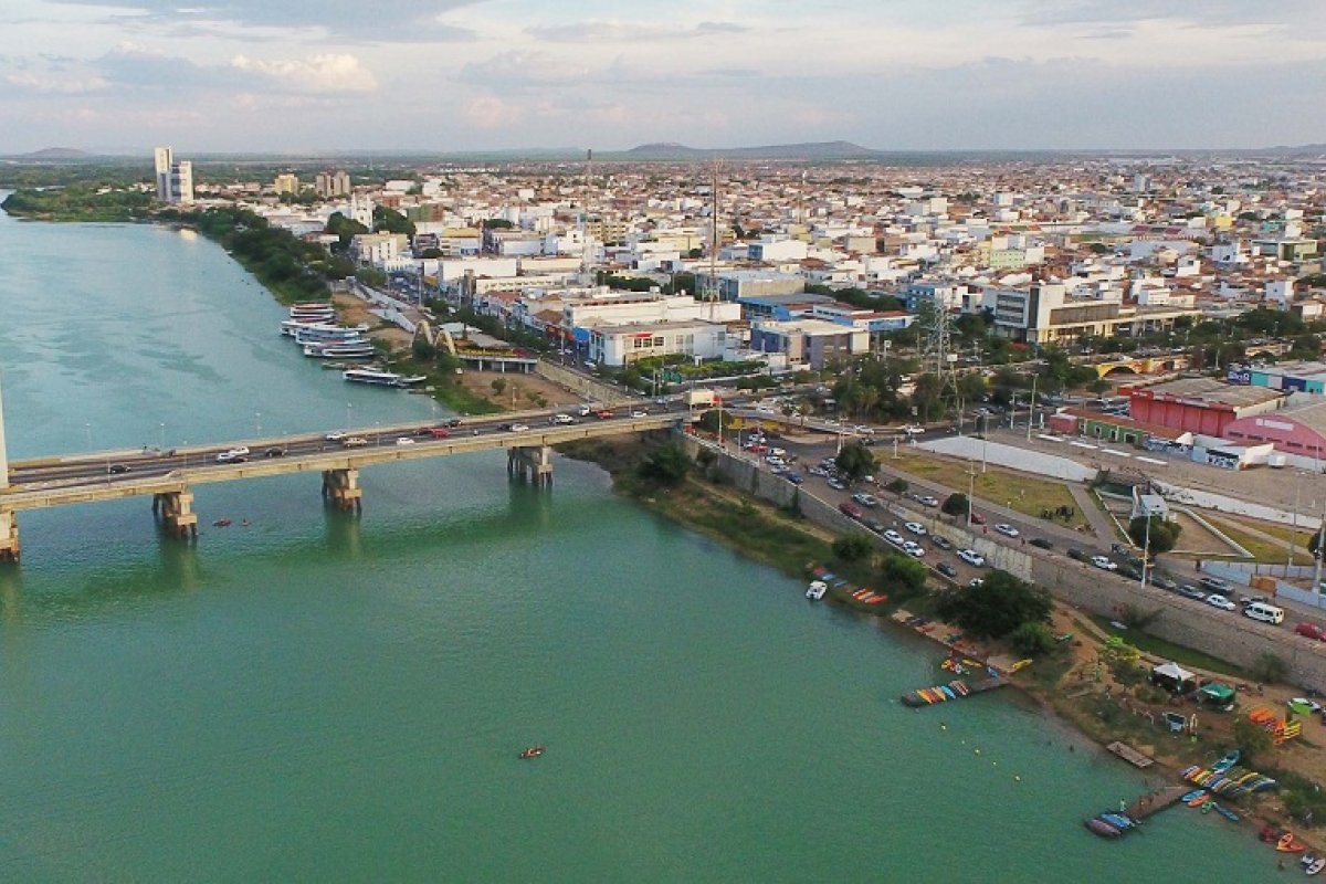 Toque de recolher é prorrogado em Juazeiro, no norte da Bahia