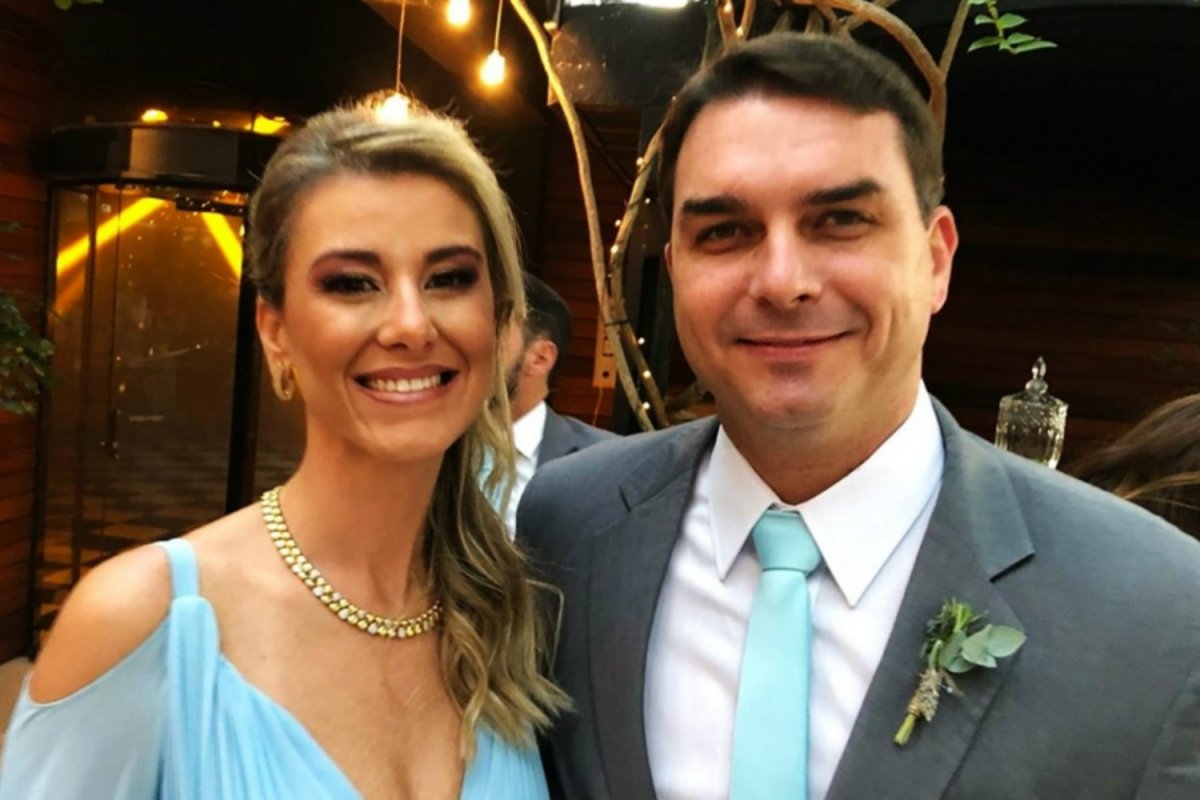MP do Rio intima Flávio Bolsonaro e esposa a prestarem depoimento sobre rachadinha