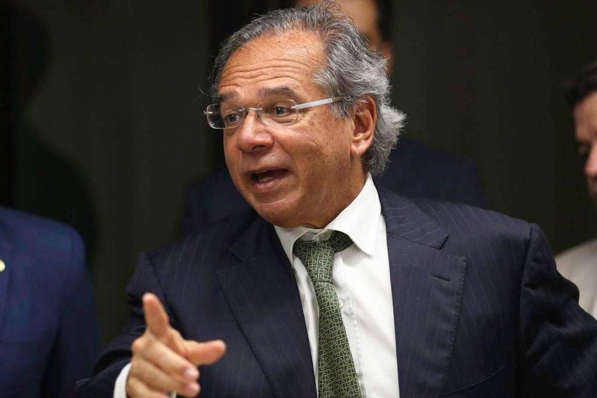 Guedes vai montar espécie de ideias e estudos para equipe econômica do governo