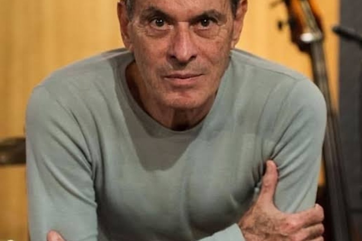 Aos 78 anos, Ney Matogrosso lembra relação a três e confessa: "Já experimentei tudo"