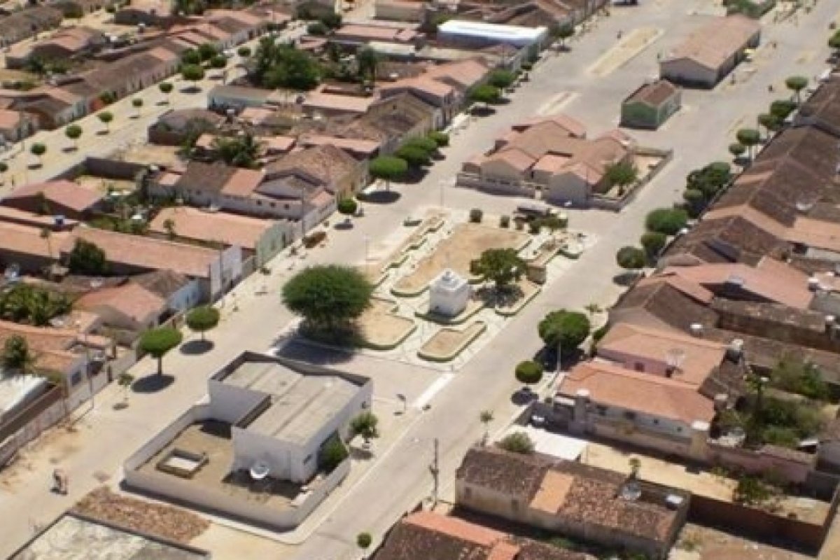 Prefeitura de Chorrochó, no norte da Bahia, decreta lockdown e toque de recolher