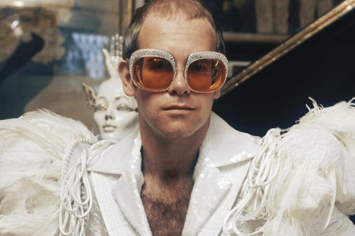 Elton John apresenta série de shows históricos e inéditos na web