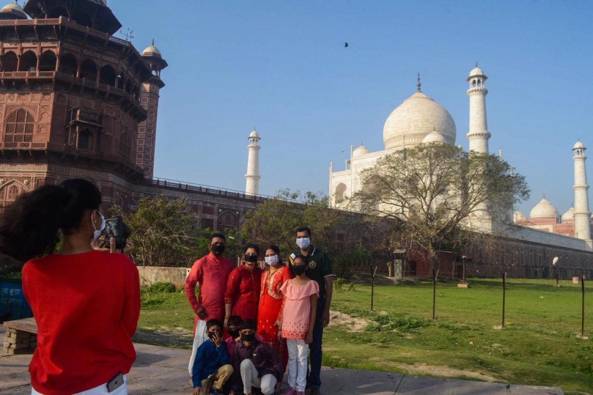 Índia vai reabrir Taj Mahal após ficar mais de três meses fechado