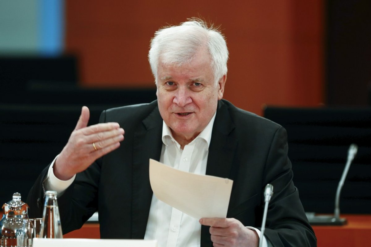 Covid-19: Ministro alemão quer disponibilizar testes grátis para população