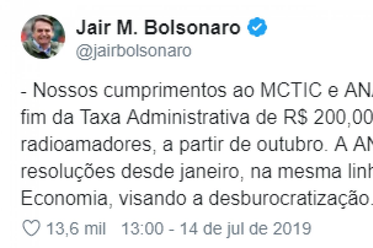 No Twitter, Bolsonaro celebra fim de taxa para radioamadores
