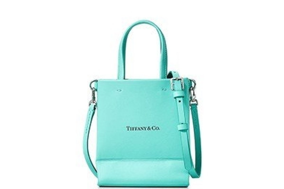 Tiffany & Co. transforma sua sacola de compras em uma bolsa