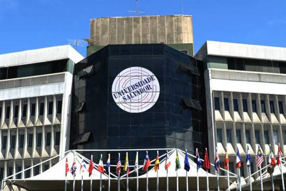 Justiça acata pedido da Unifacs e nega redução de mensalidade