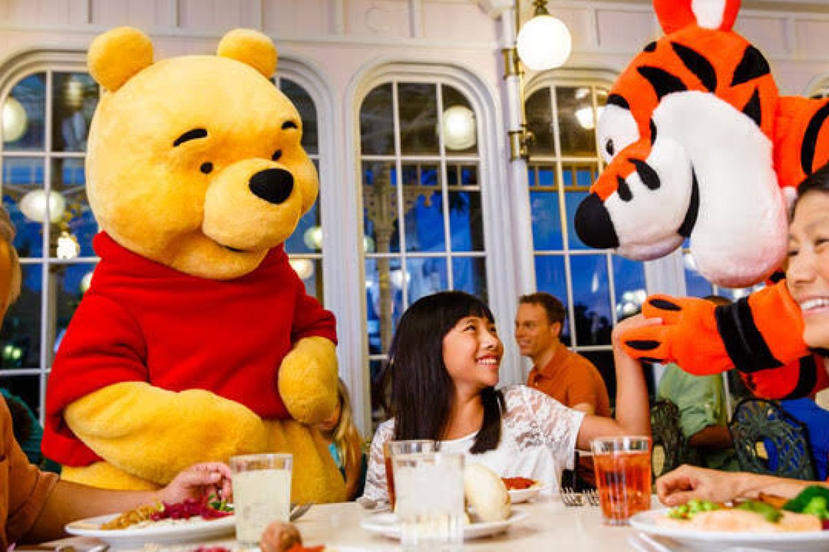 Disney World começa a fazer reservas para restaurantes dos parques