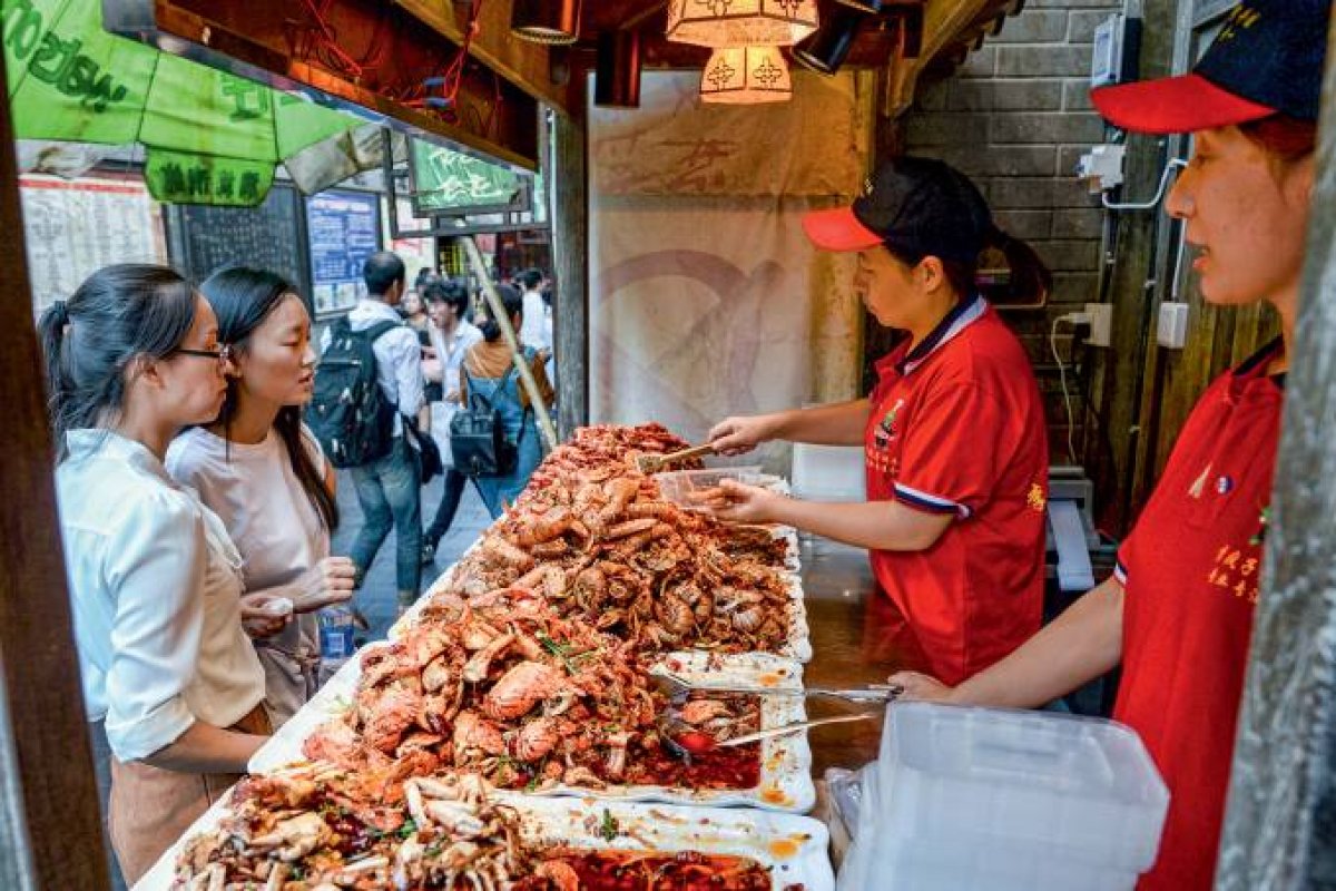 Agentes da OMS viajam para a China para descobrir origem da covid-19