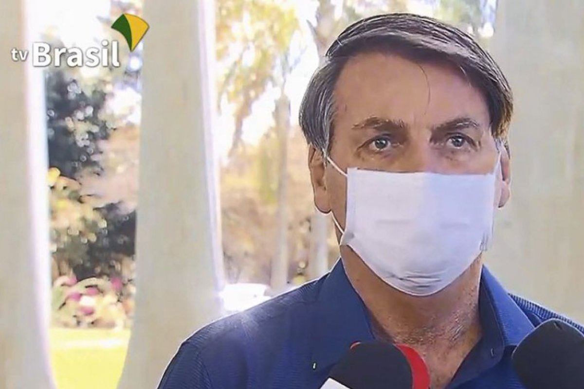 Veja vídeo: Bolsonaro afirma que vai seguir orientações de isolamento após contrair Covid-19