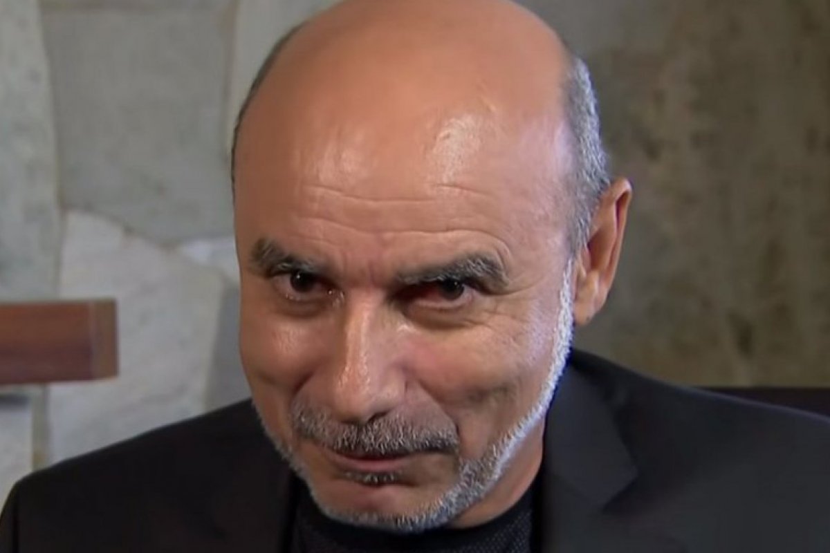 Ministro do STJ autoriza prisão domiciliar para Fabrício Queiroz e esposa