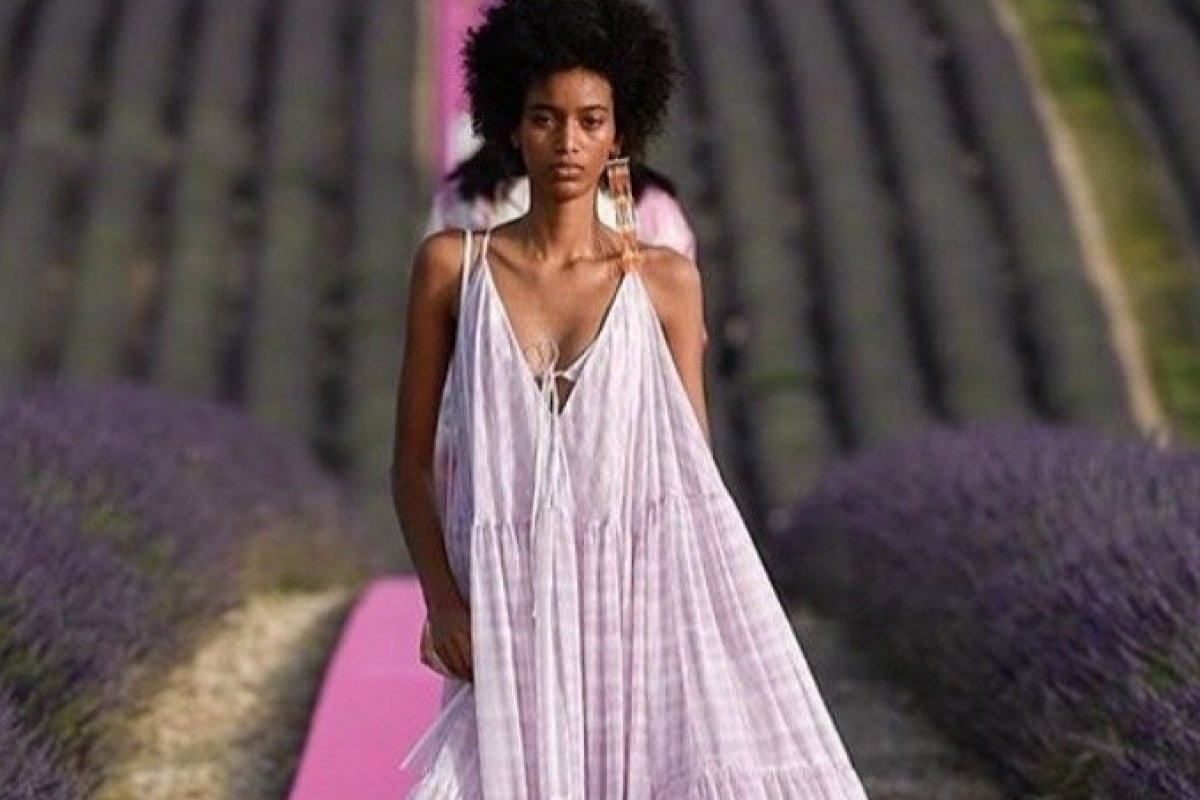 Jacquemus fará espectáculo ao vivo em local secreto de Paris