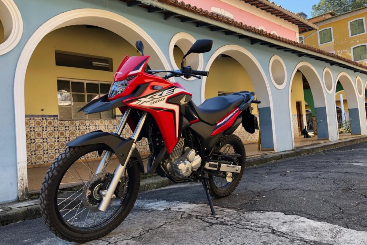 Teste de 400km com a Honda XRE 300: encara qualquer parada