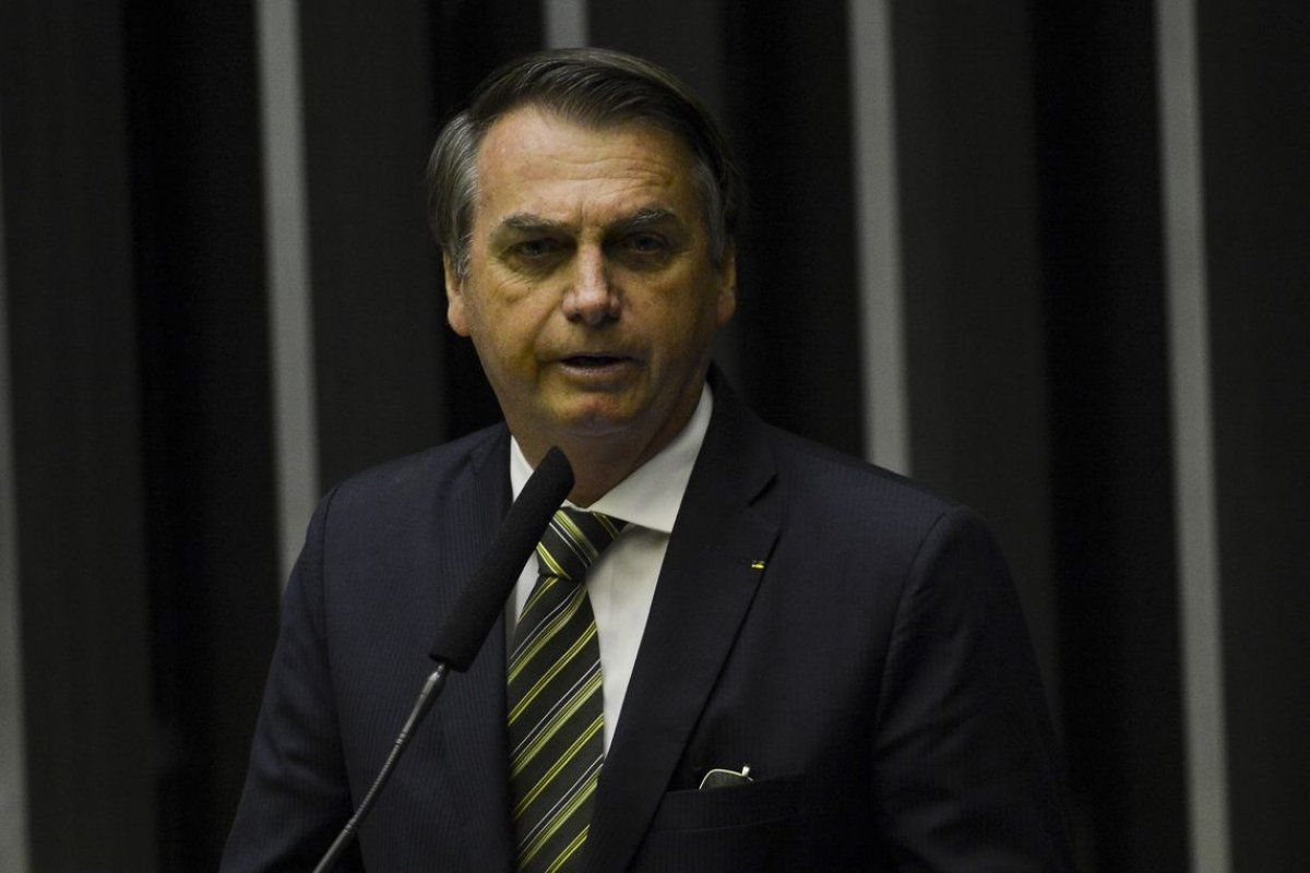 Bolsonaro fala sobre críticas à indicação do filho Eduardo para a Embaixada