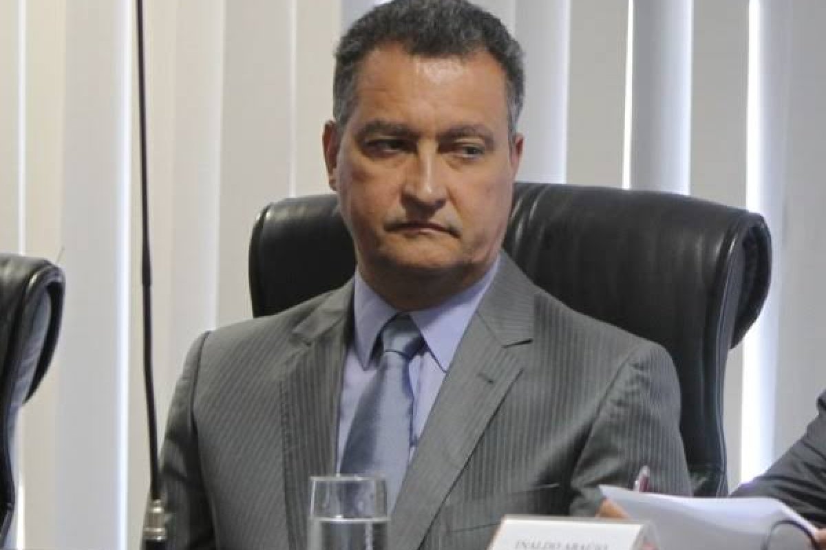 CNMP arquiva processo de Rui Costa contra promotor que sugeriu envio de processo de respiradores para o STJ