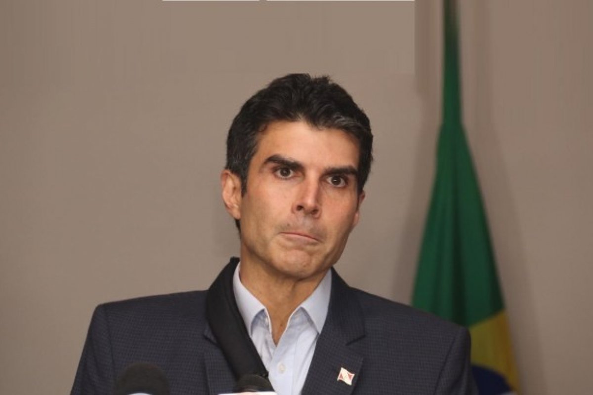 Veja vídeo: Governador do Pará é hostilizado em inauguração de hospital