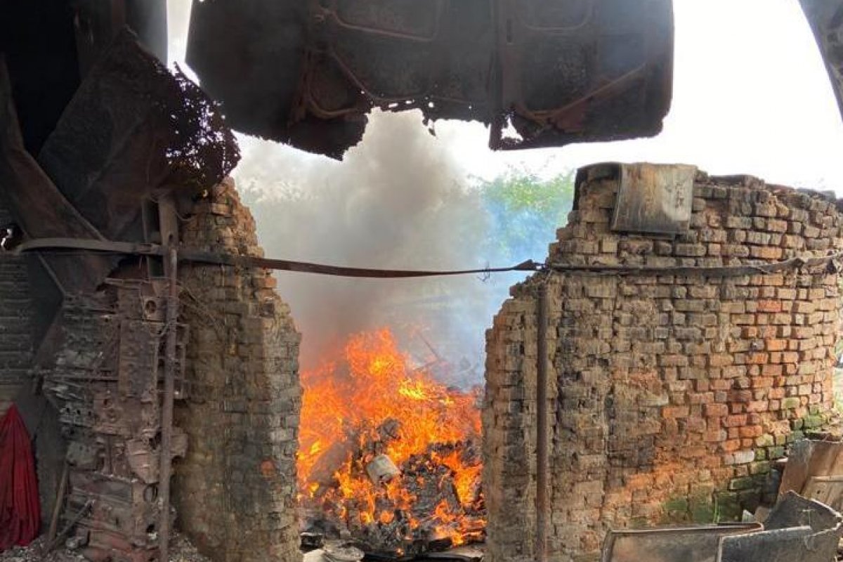 Polícia incinera quatro toneladas de maconha, crack e cocaína em Jequié
