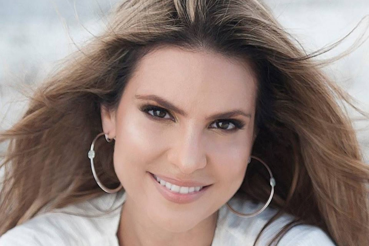 Aline Barros comandará live solidária em prol da AACD