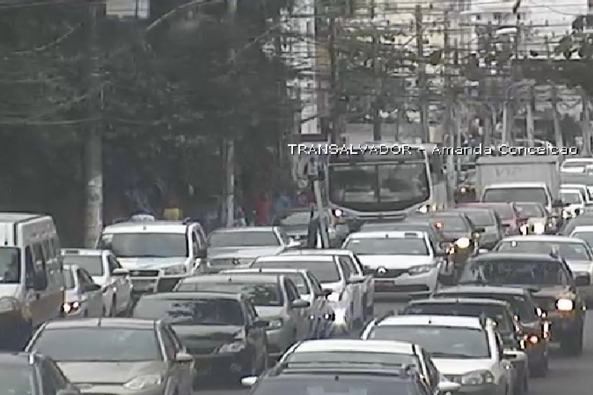 Boletim de trânsito: Saiba quais vias registram congestionamento nessa segunda-feira