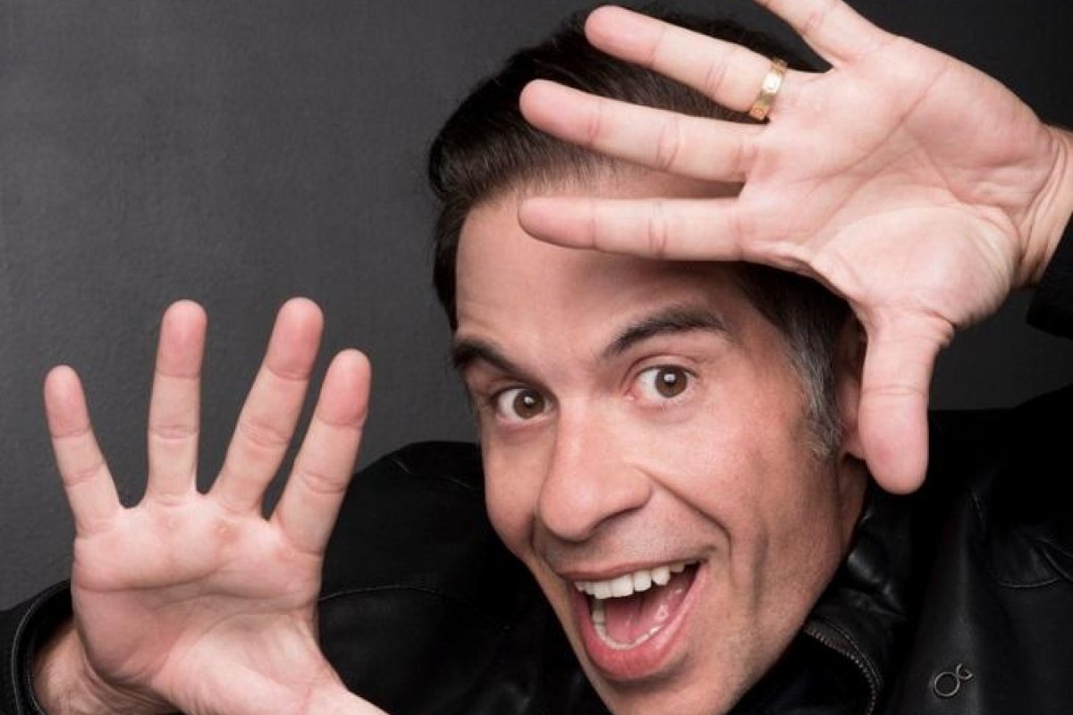 Novos tempos: Leandro Hassum leva seu stand-up comedy para o sistema drive-in