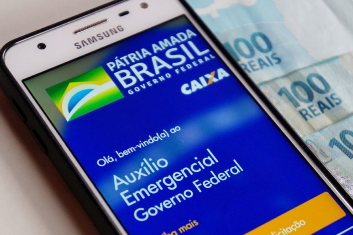 Mais de 1,2 milhão de beneficiários podem sacar 1ª parcela do auxílio emergencial 