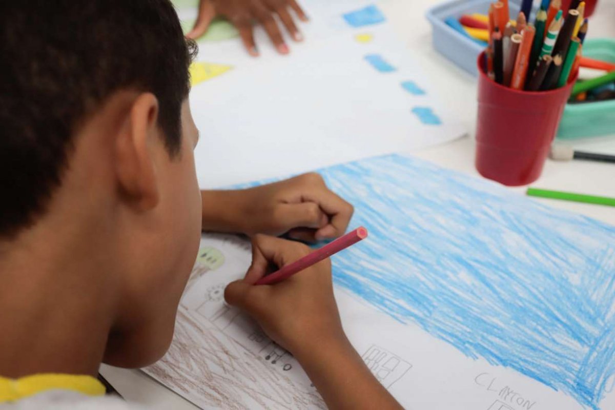 Bolívia suspende reprovação de estudantes por conta da pandemia