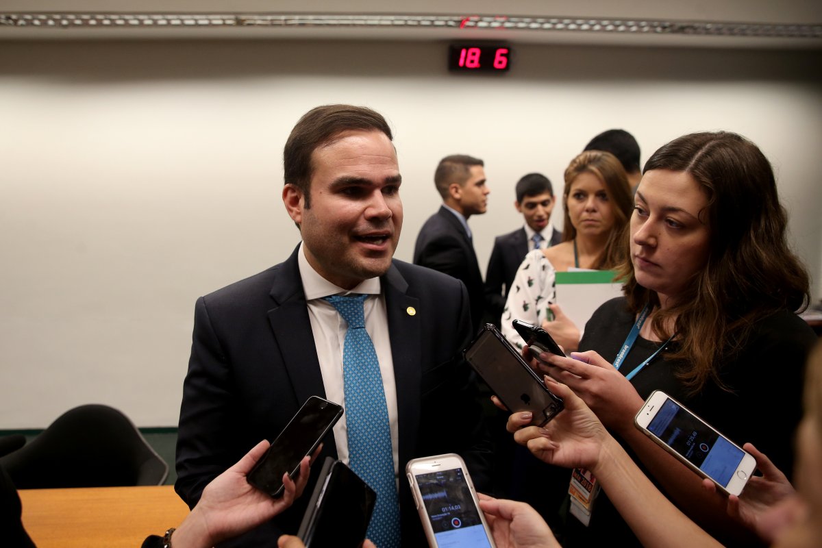 Orçamento de 2020 será votado apenas no início de agosto 
