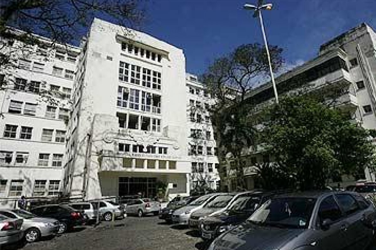Prefeitura consegue na Justiça autorização para utilizar Hospital Salvador