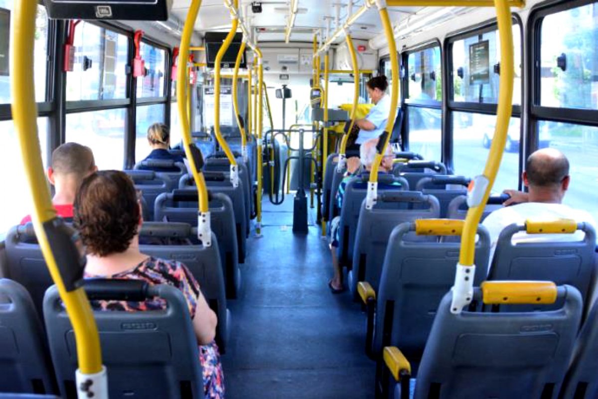Jovem é assassinado à tiros em transporte coletivo