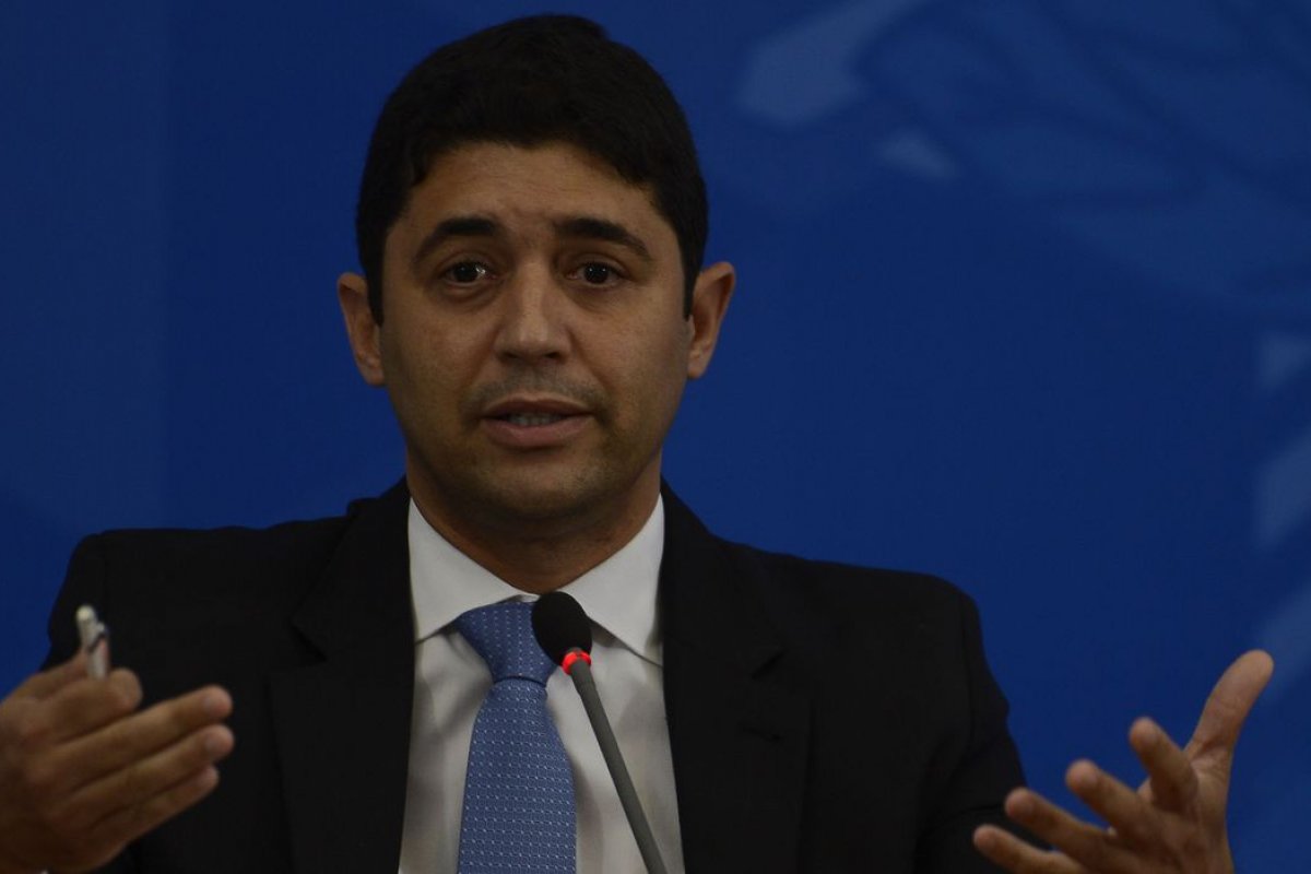 “Fraudes acontecem no Brasil mesmo sem situação de emergência”, afirma ministro da CGU