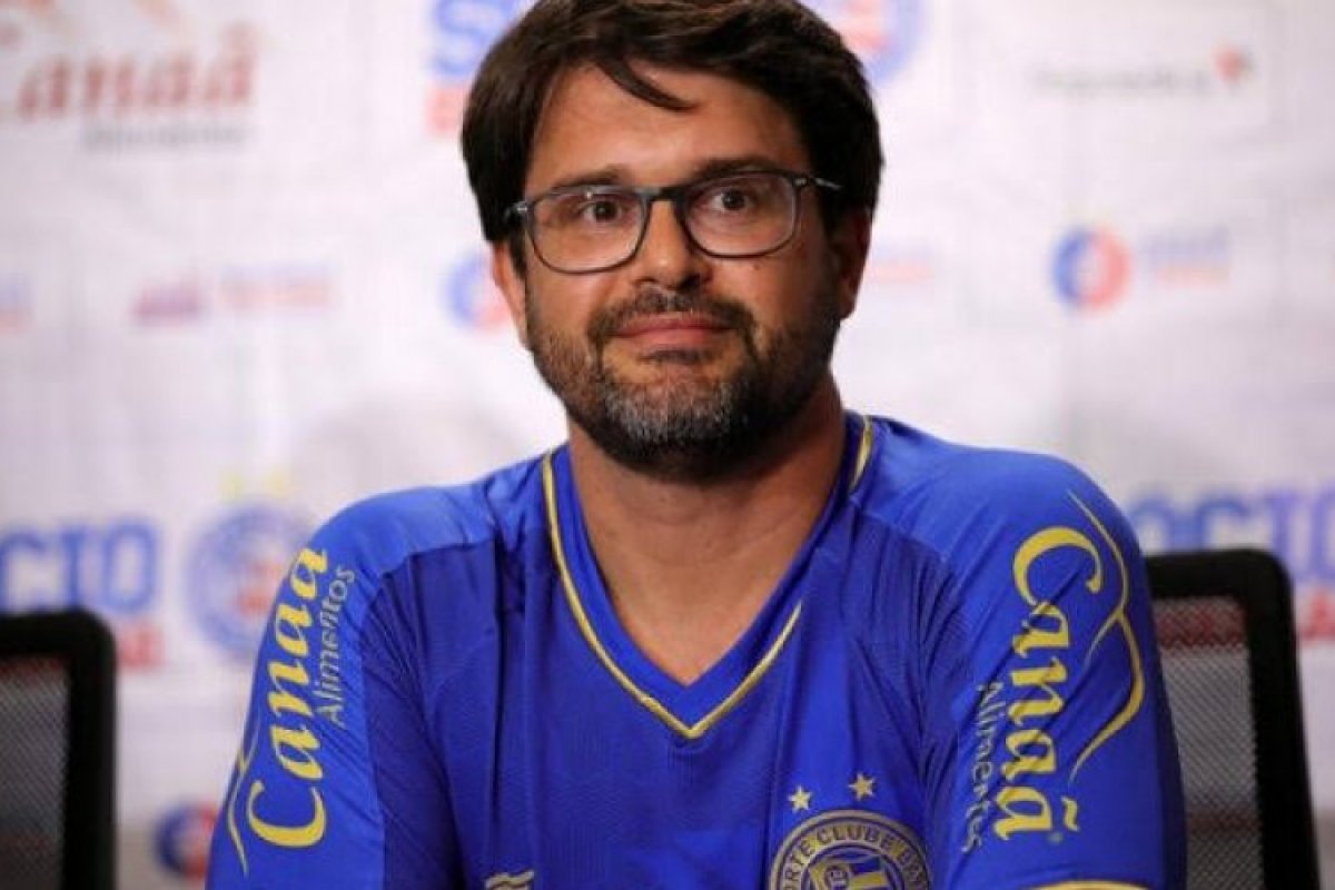 "Que bom que estão sentindo falta dos vídeos do Bahia no YouTube", diz Bellintani