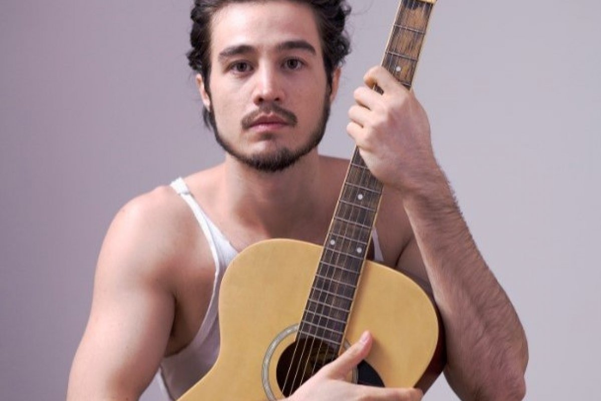 A ferveção continua: Tiago Iorc tem outro suposto nude vazado na web