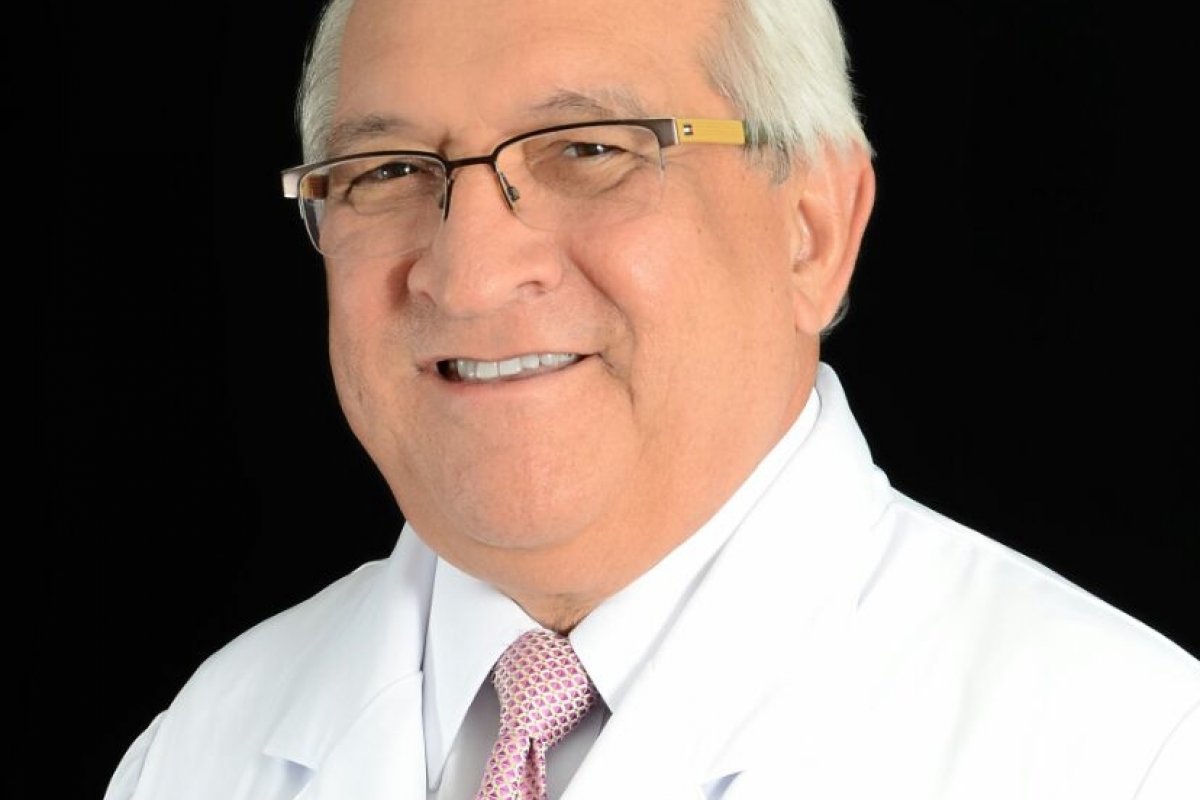 "Estamos tratando a doença na fase 1 com Azitromicina, Ivermectina e Hidroxicloroquina", afirma médico baiano