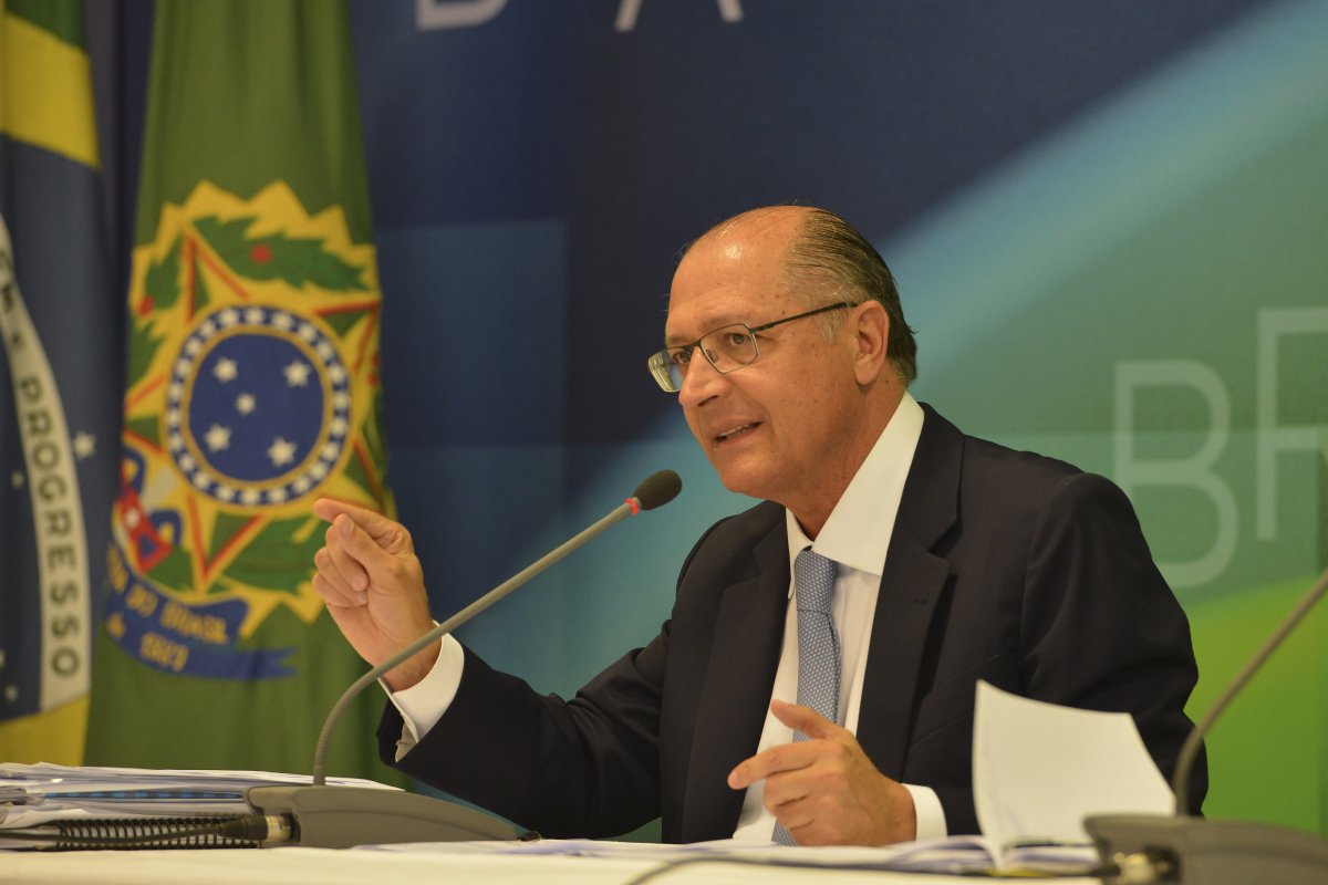 "Consciência completamente limpa" diz Geraldo Alckmin sobre acusação de caixa dois