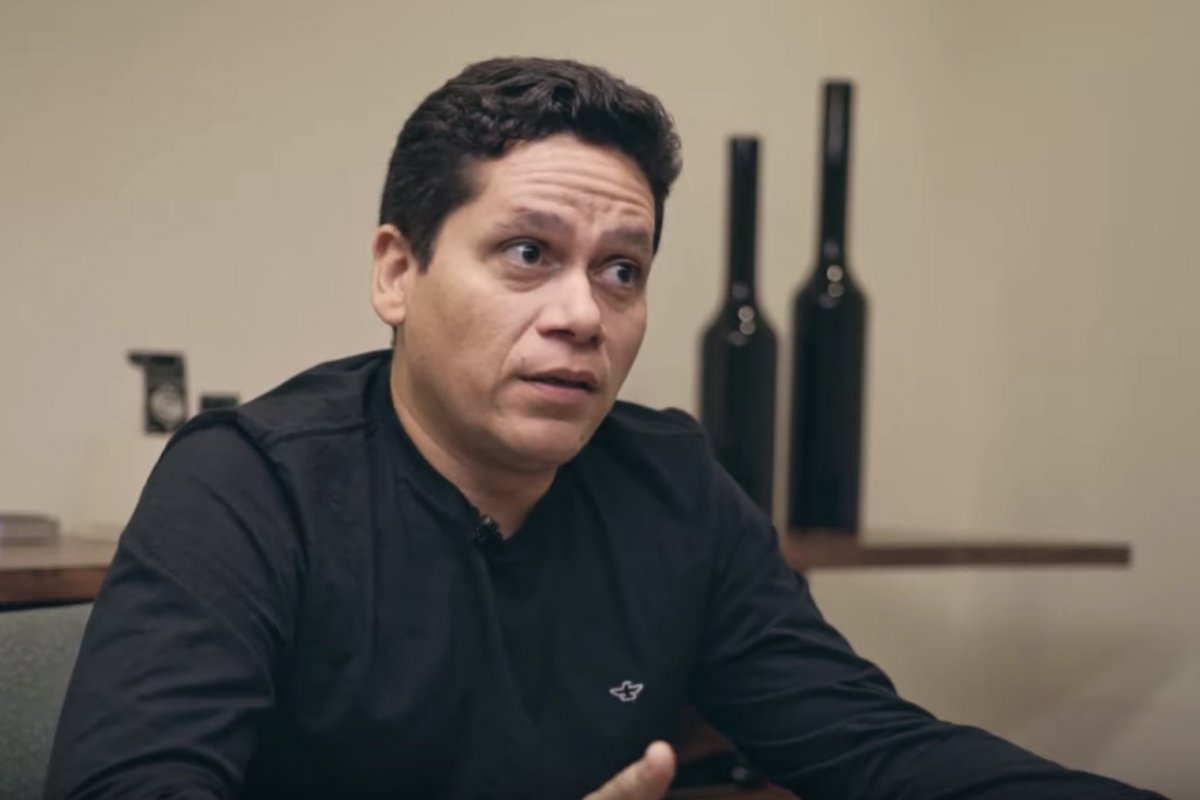 Uziel Bueno afirma que jornalistas formados na UFBA são esquerdistas. ‘Eu sou um ponto fora da curva’, disse