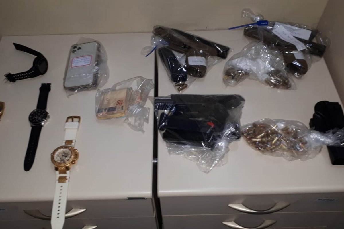 Soldados da PM são presos suspeitos de envolvimento em crimes de extorsão em bairros de Salvador